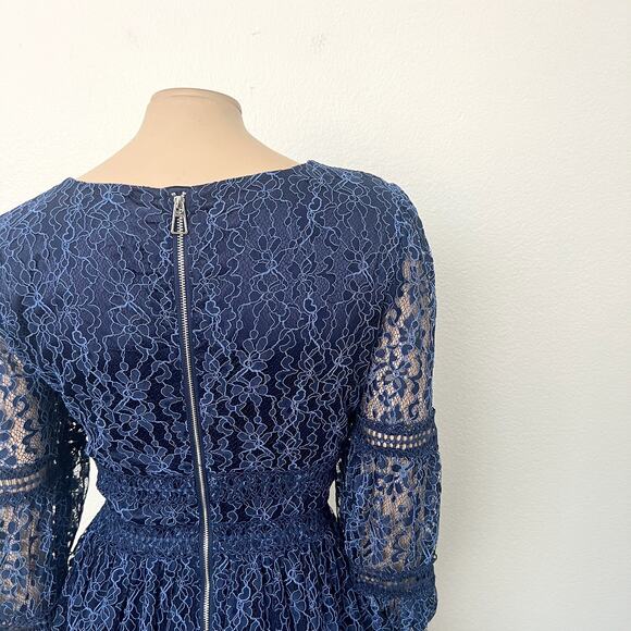 [Bardot] Navy Blue Deep V-Neck Venice Floral Lace Tiered Mini Dress Size Large L - Picture 10 of 13
